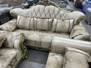 European Royal Solid Wood Fabric Living Room Sofa Set