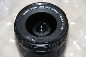 Canon Ef-s 10-18mm F/4.5-5.6 Is Stm Wide Angle Lens
