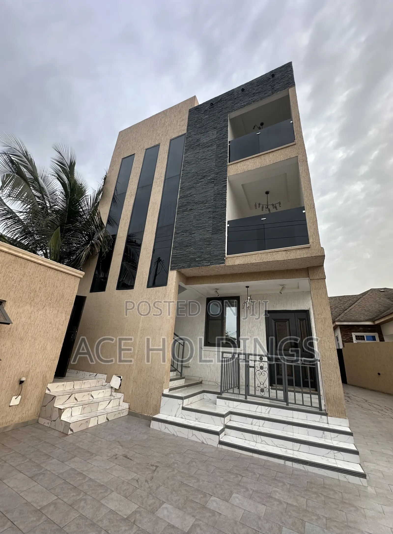 Furnished 2bdrm Apartment in Nanakrom, Ashaley Botwe for rent
