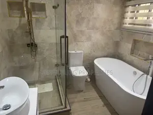 4bdrm Townhouse / Terrace in East Legon for rent