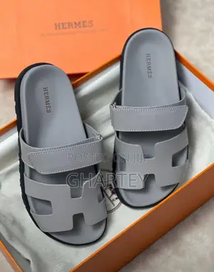 Hermes Casual Sandals for Ladies - Gray