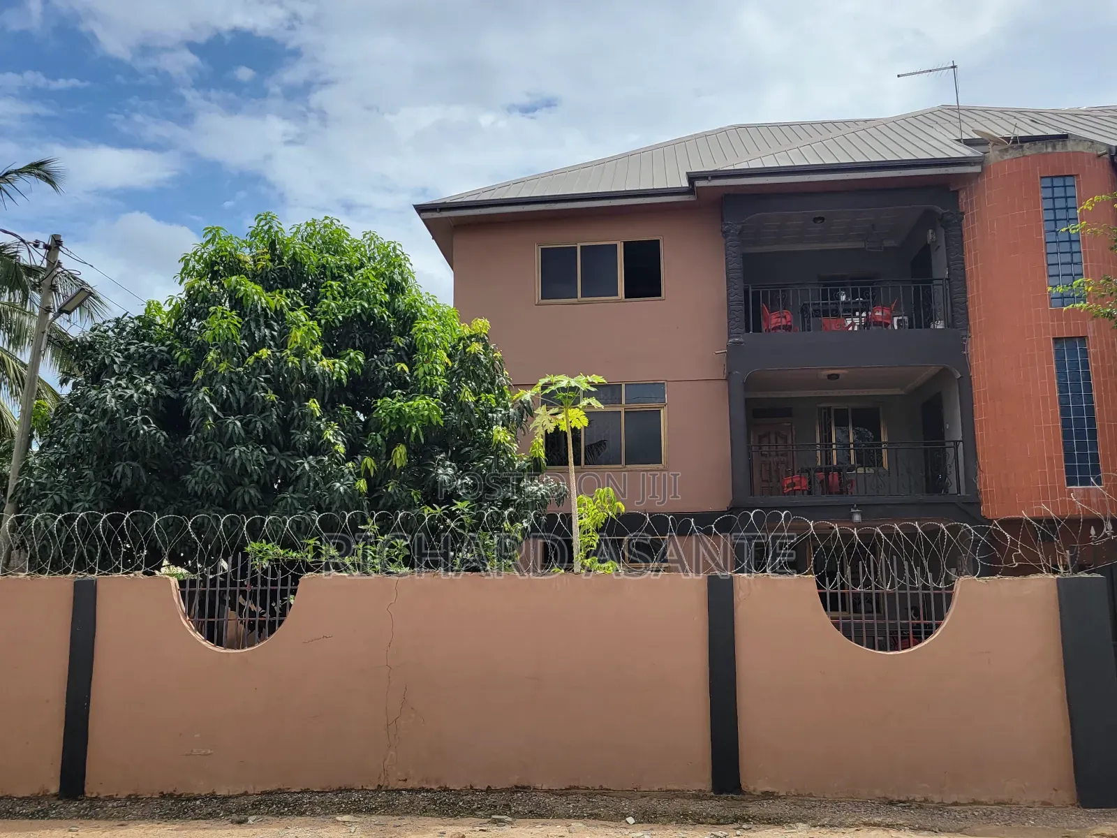 Furnished 12bdrm Block of Flats in Pokuase for sale