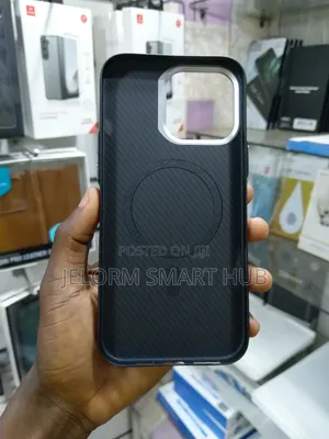 Phone 16 Pro Max / 16 Carbon Fibre With Magsafe Case