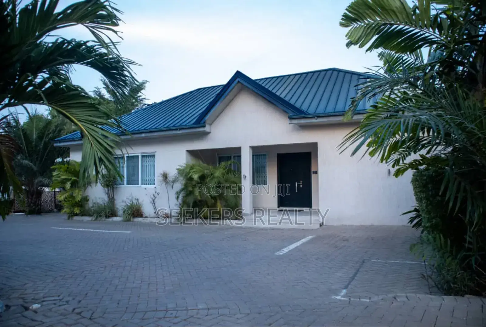 Furnished 1bdrm Apartment in Seekers Realty, Cantonments for rent