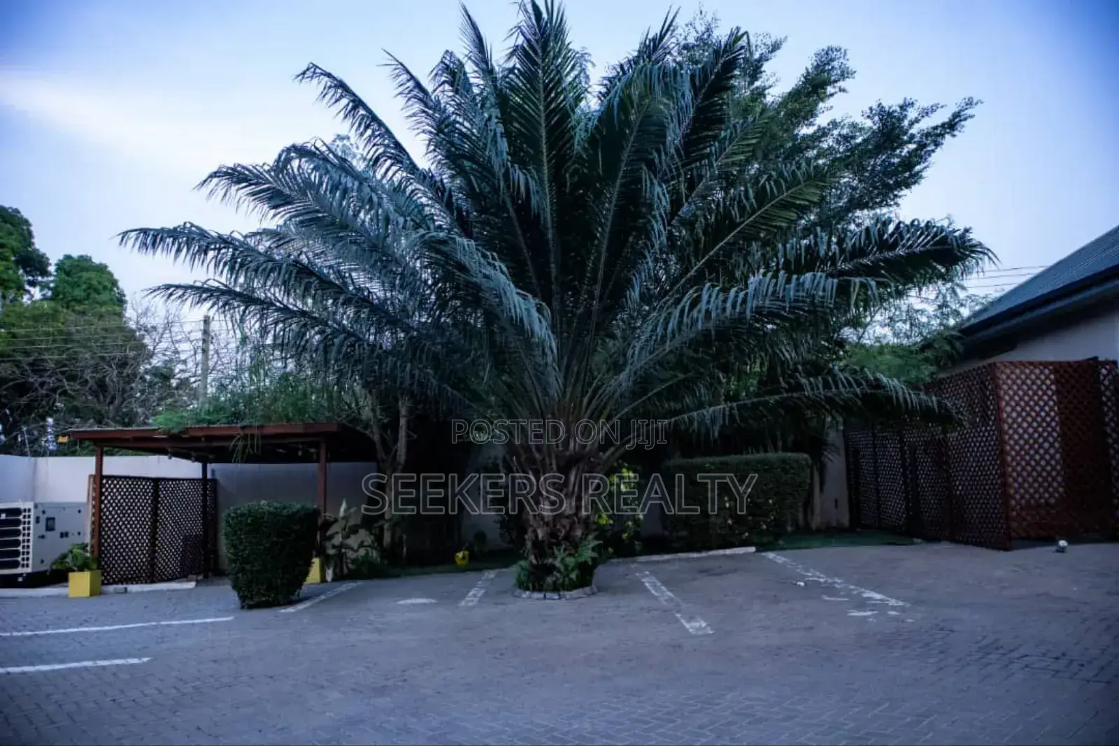 Furnished 1bdrm Apartment in Seekers Realty, Cantonments for rent