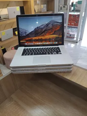 Laptop Apple MacBook Pro 2011 6GB Intel Core I7 HDD 320GB