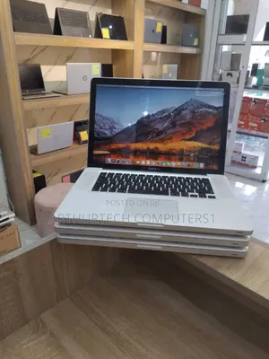 Laptop Apple MacBook Pro 2011 6GB Intel Core I7 HDD 320GB