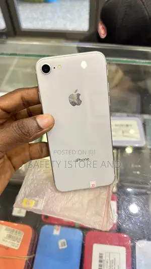 New Apple iPhone 8 64 GB White