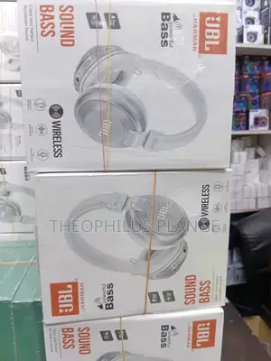 JBL Extra Base Headset.