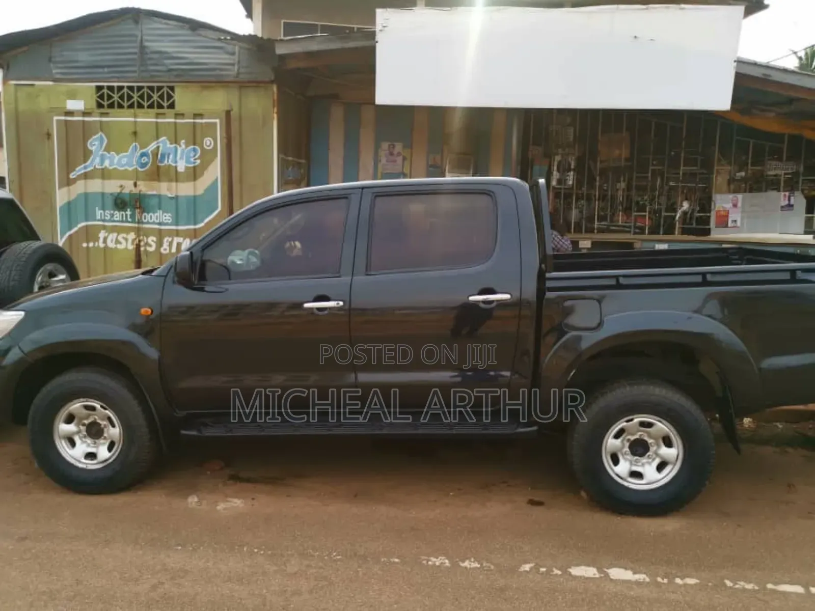 Toyota Hilux 2014 Black