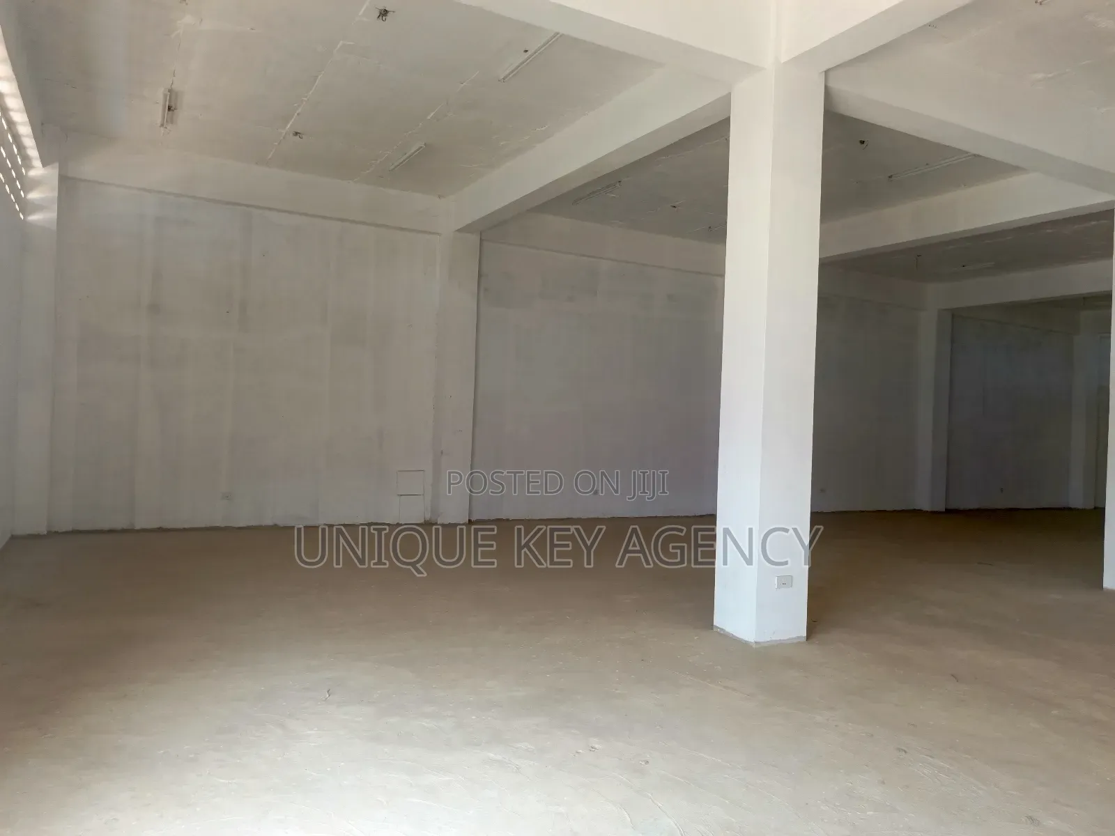 Warehouse in Spintex to Let 400 Square Meters