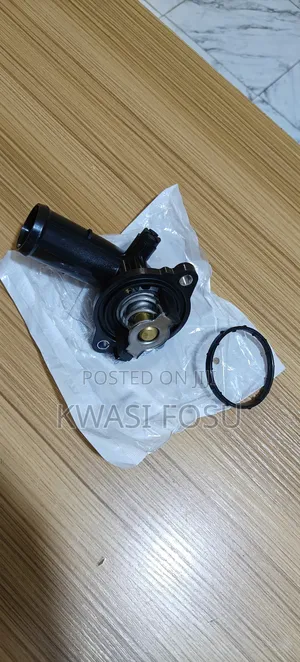 Thermostat Housing for Dodge Durango/Jeep Cherokee/Wrangler