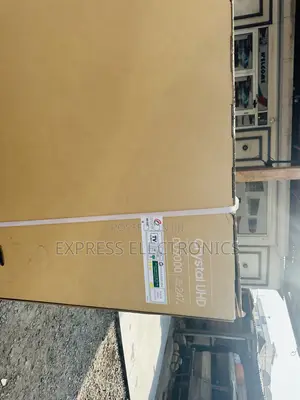 Wide Range Color Uhd Samsung Smart Tv 98”Du9000