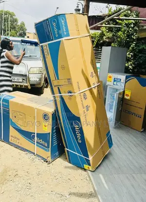 3.0hp, Midea Standing Ac Ideal for Cooling Large Spaces