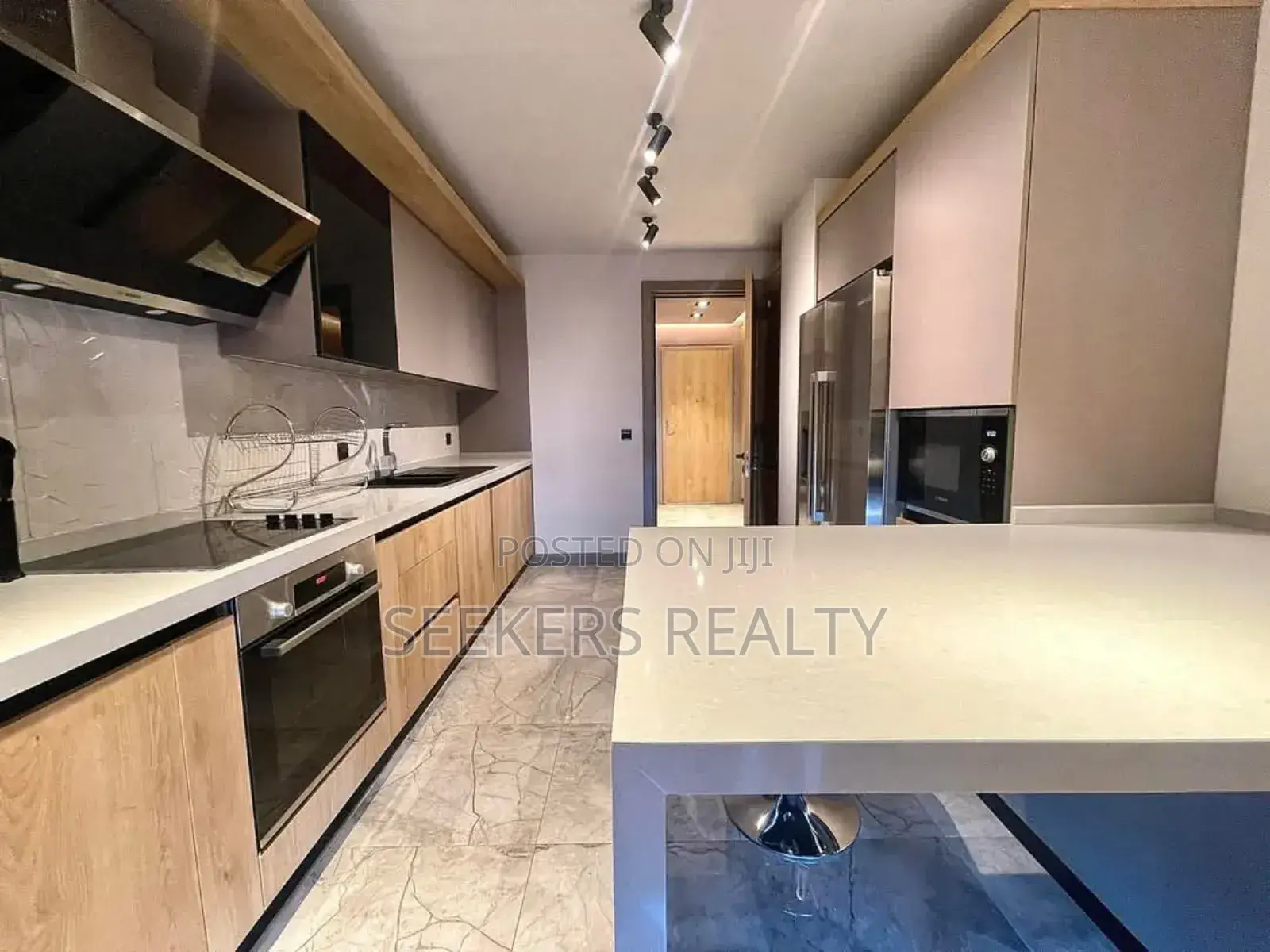 Furnished 3bdrm Apartment in Cantoments, East Legon for rent