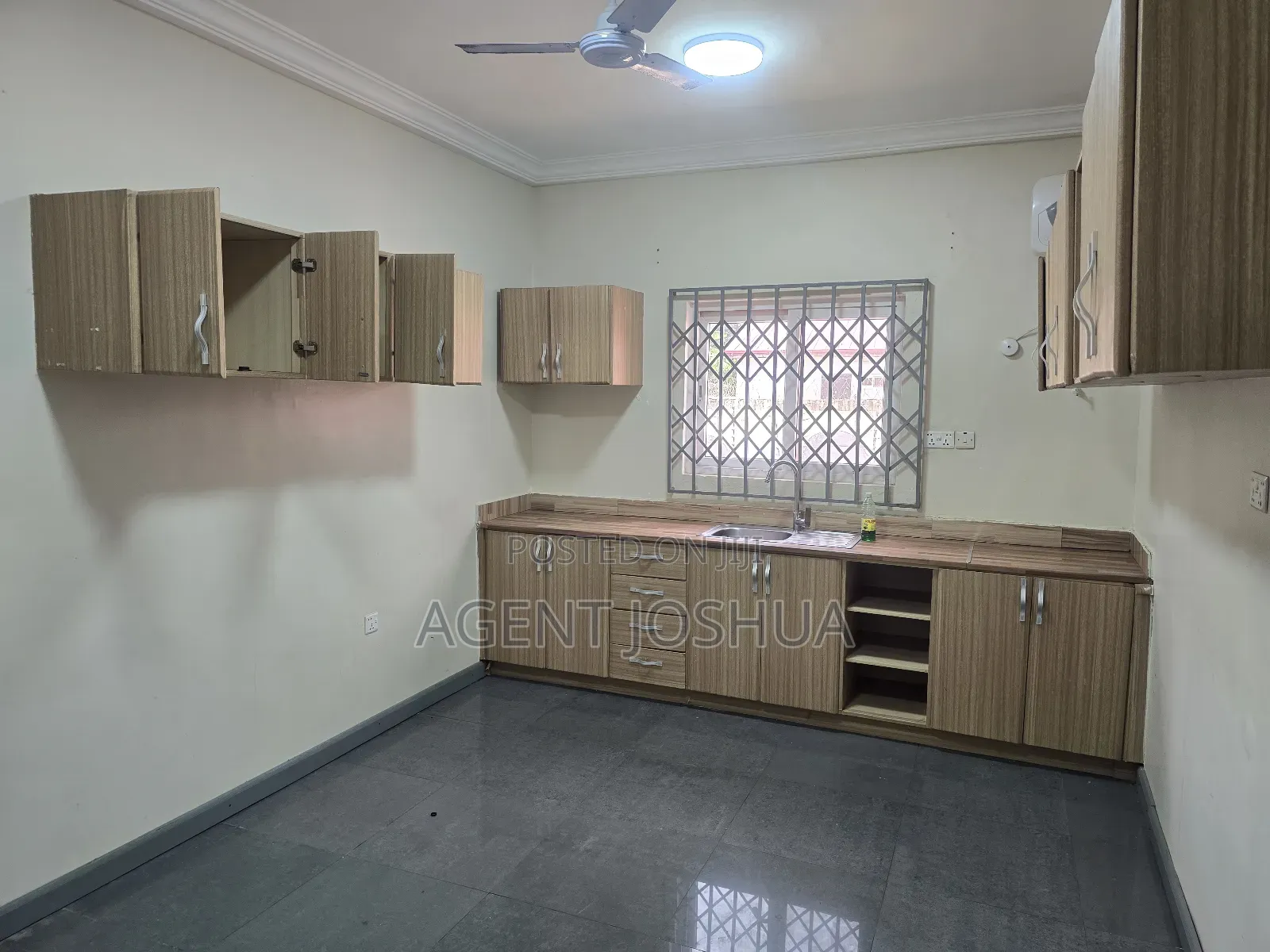 3bdrm House in Manet Viile Estate, Spintex for rent