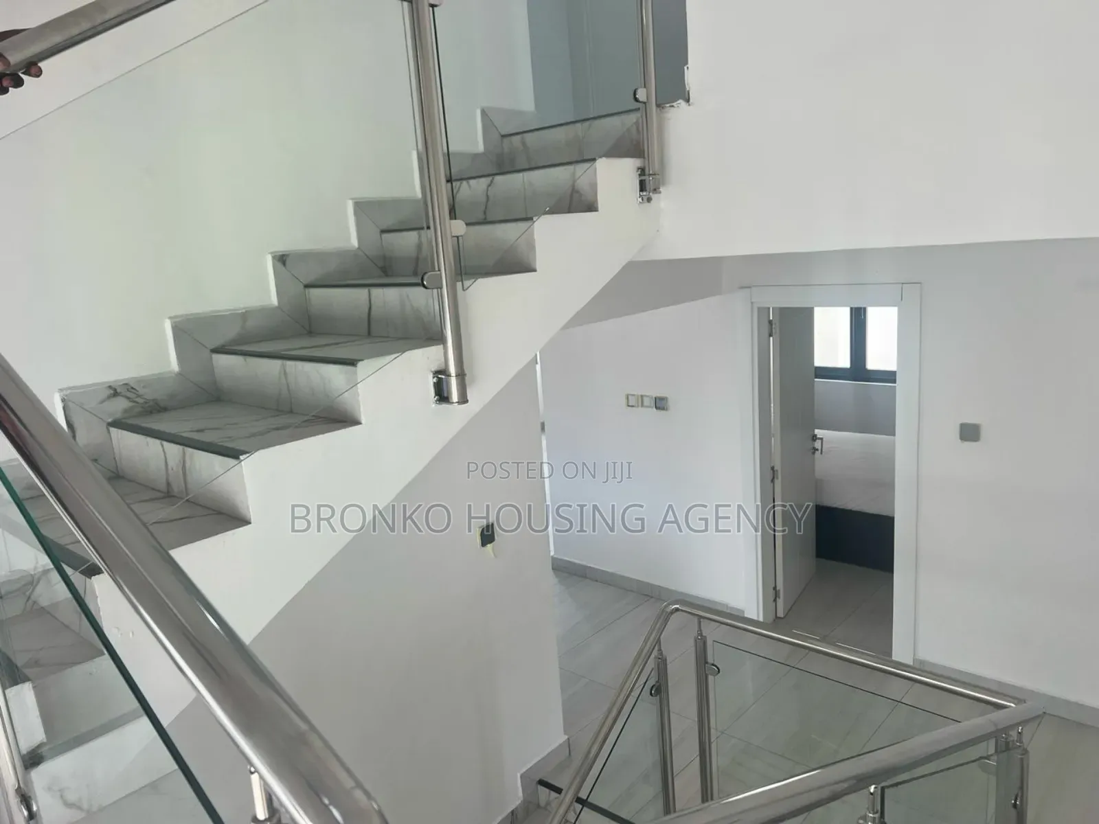 Furnished 4bdrm House in Bronko Housing, Labone for rent