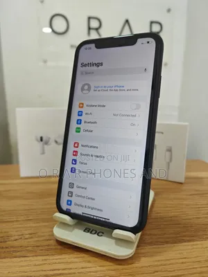 Apple iPhone XR 64 GB Black