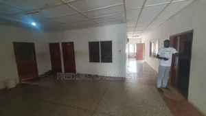 5bdrm House in Fredimens Real, Kumasi Metropolitan for sale