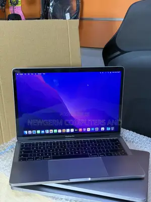 Laptop Apple MacBook Pro 16GB Intel Core i5 SSD 256GB
