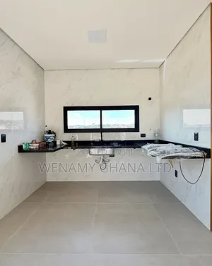 3bdrm House in Accra for sale