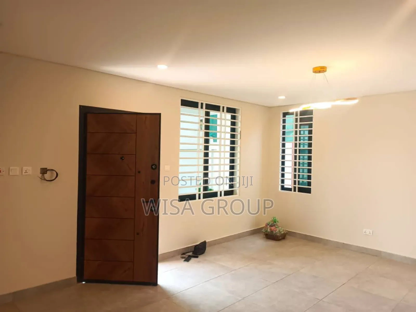 5bdrm Duplex in Wisa Group, Accra Metropolitan for sale