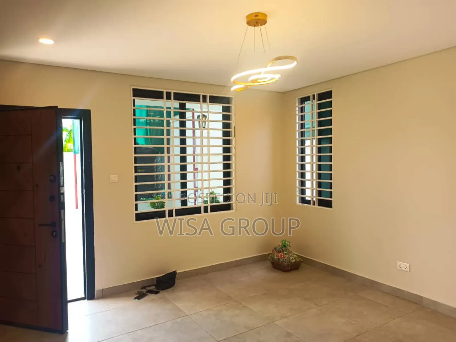 5bdrm Duplex in Wisa Group, Accra Metropolitan for sale