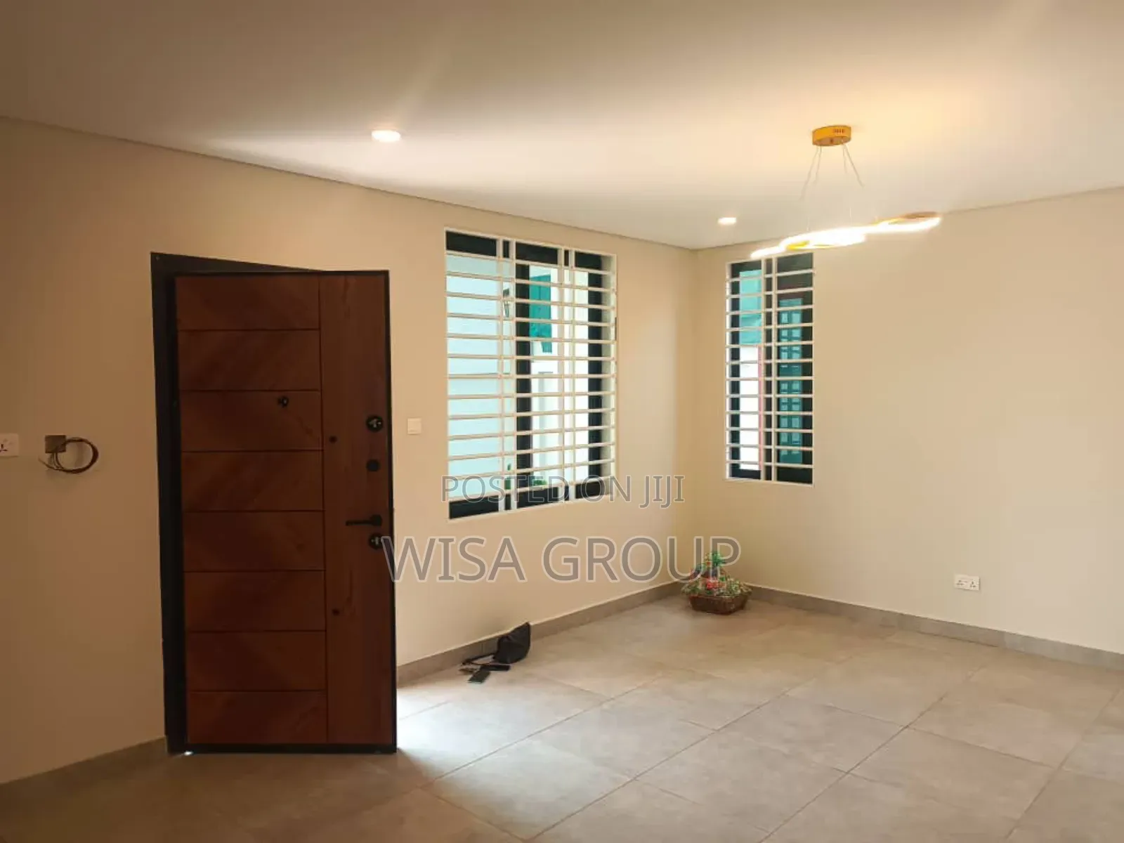 5bdrm Duplex in Wisa Group, Accra Metropolitan for sale