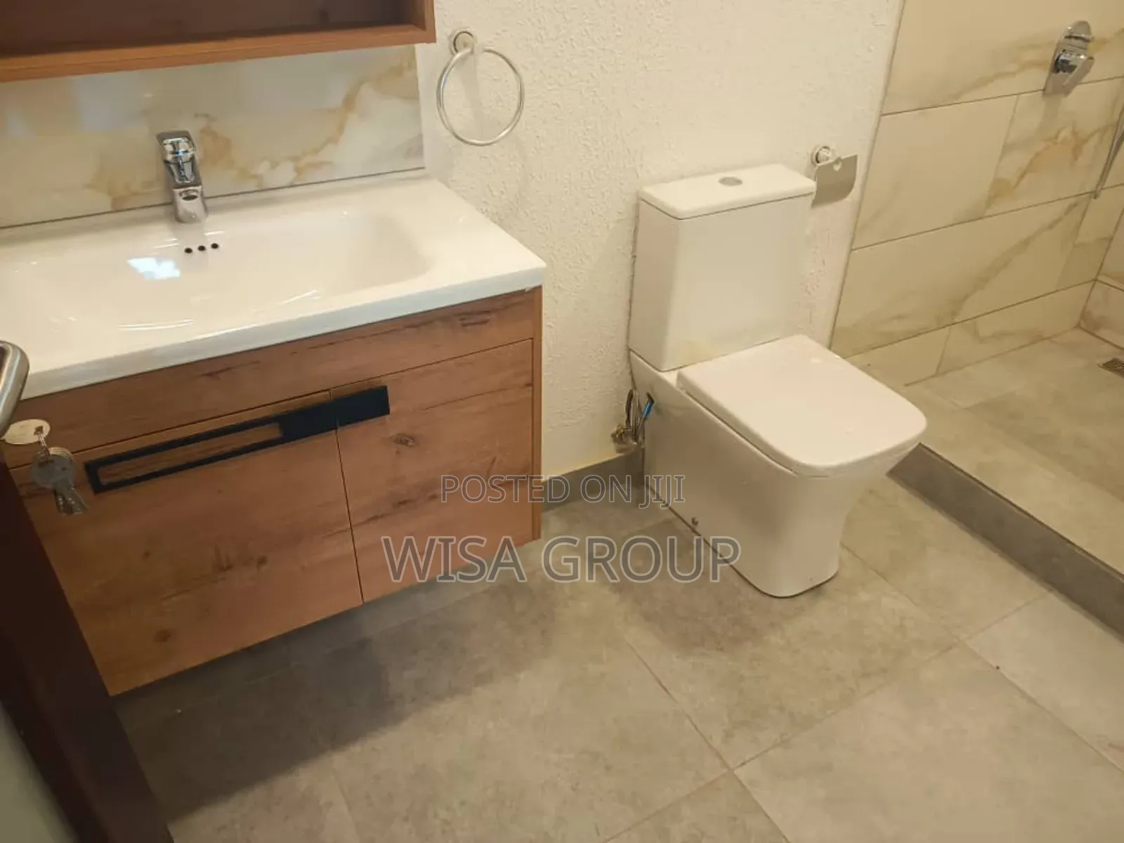 5bdrm Duplex in Wisa Group, Accra Metropolitan for sale