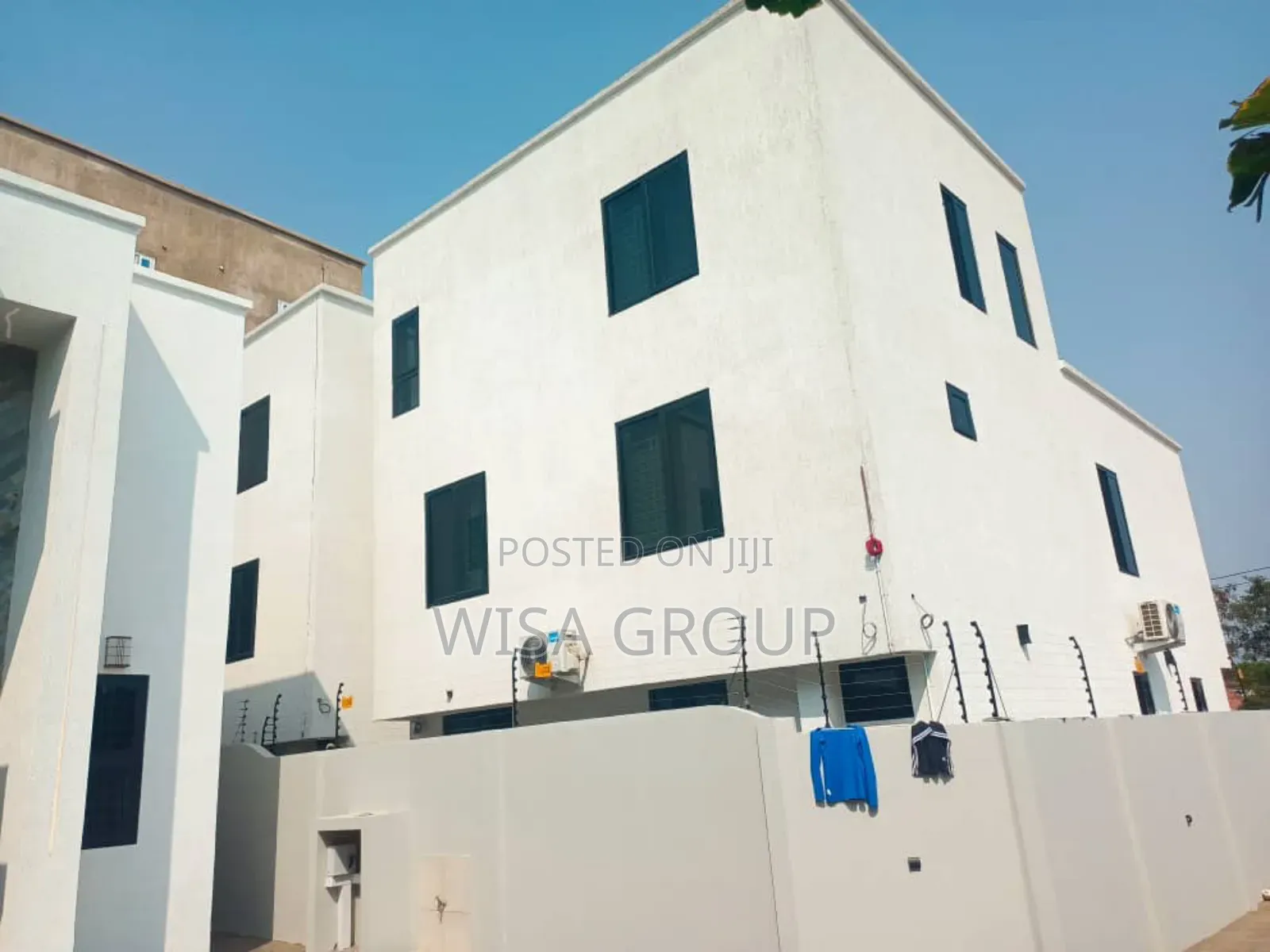 5bdrm Duplex in Wisa Group, Accra Metropolitan for sale