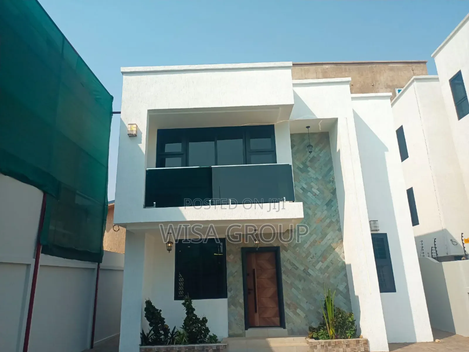 5bdrm Duplex in Wisa Group, Accra Metropolitan for sale