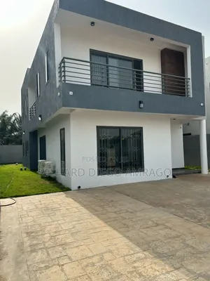4bdrm Townhouse/Terrace in Oyarifa Mall Area for sale