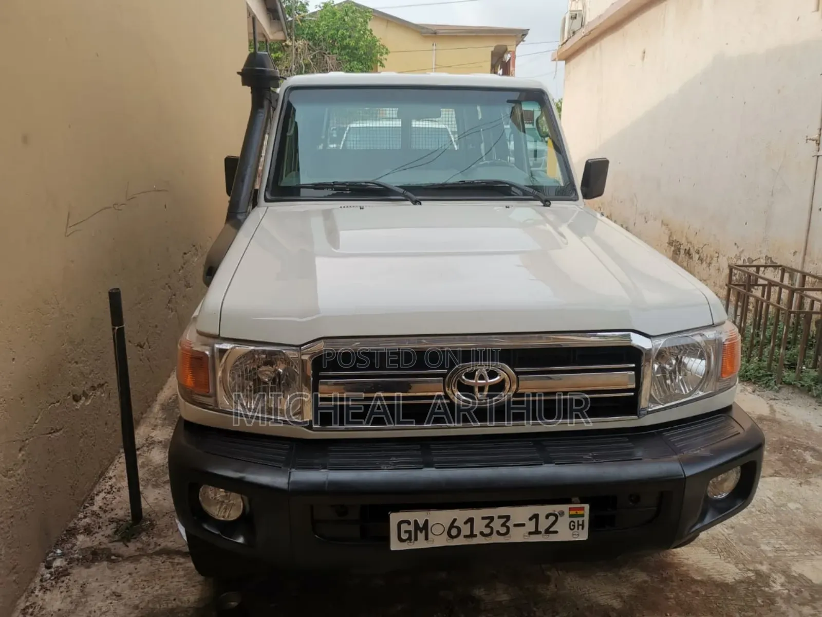 Toyota Land Cruiser 2012 White