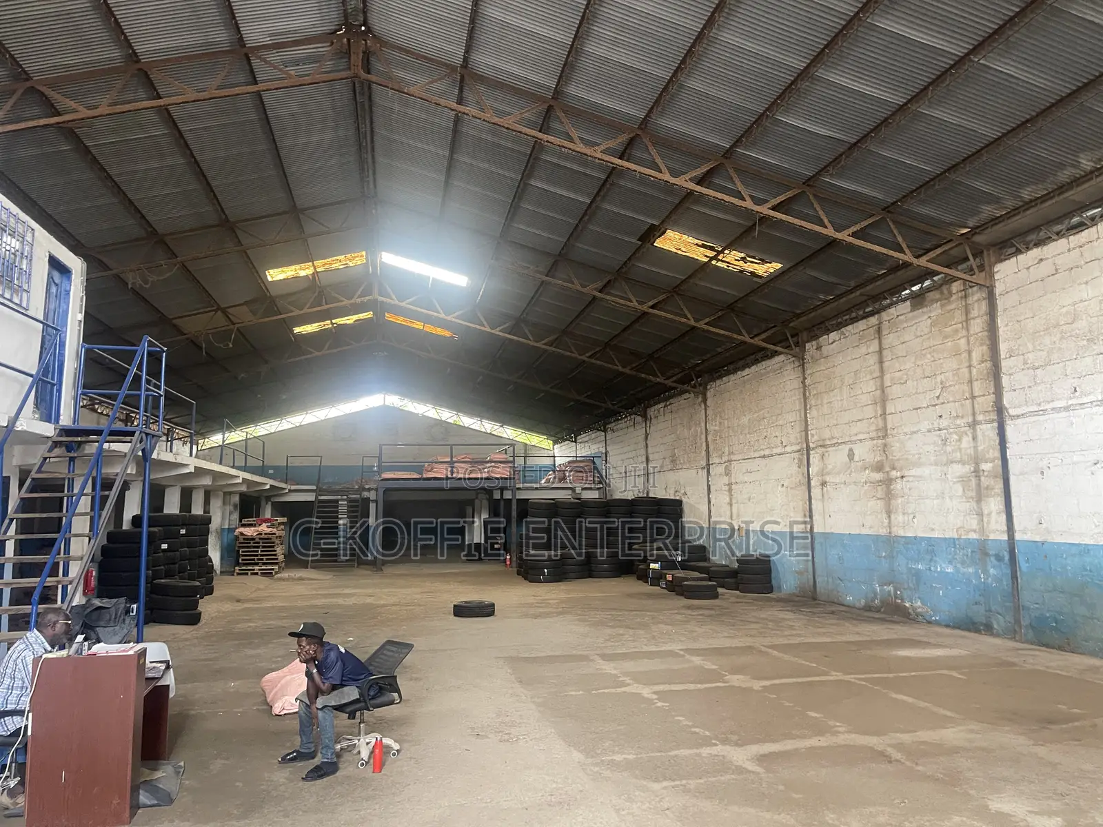 1000sqm Warehouse at North Kaneshie Industrial Area for Rent
