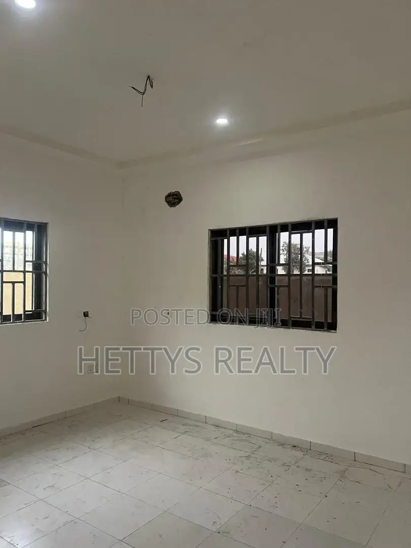 3bdrm House in Wachild Estate, Amasaman for sale