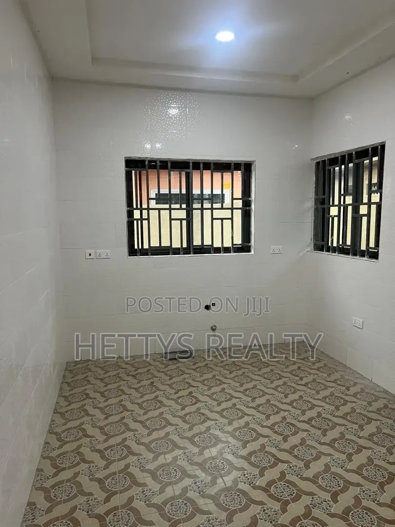 3bdrm House in Wachild Estate, Amasaman for sale