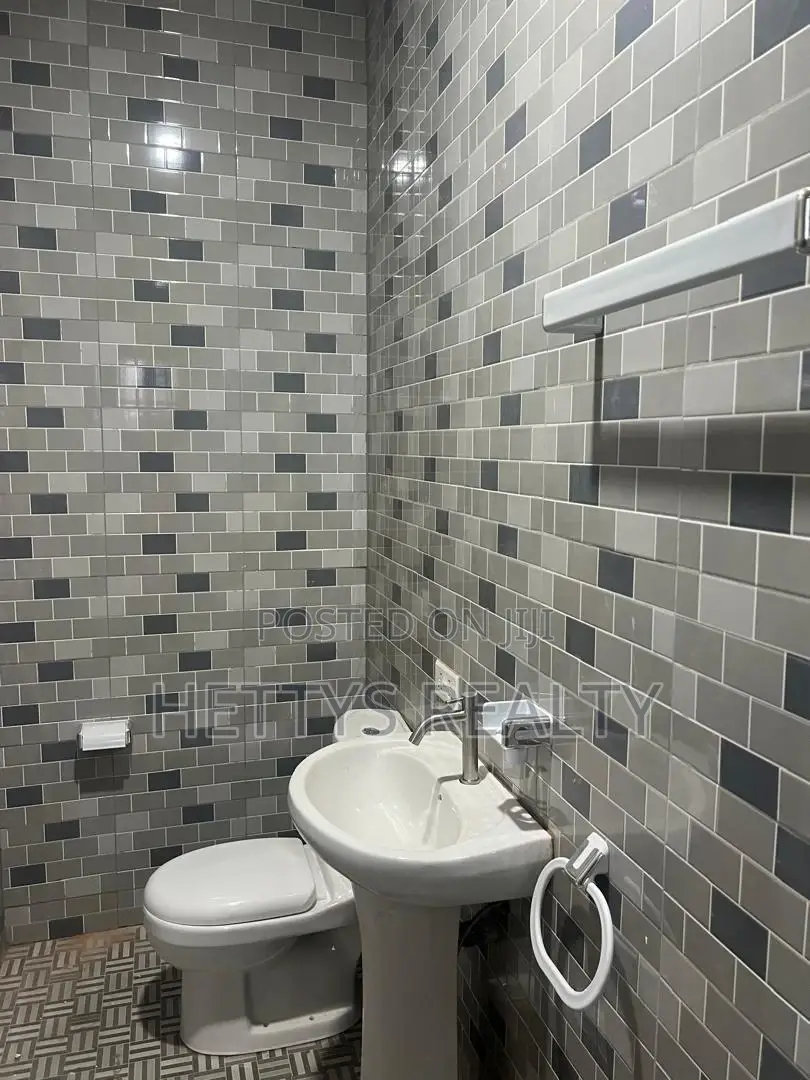 3bdrm House in Wachild Estate, Amasaman for sale