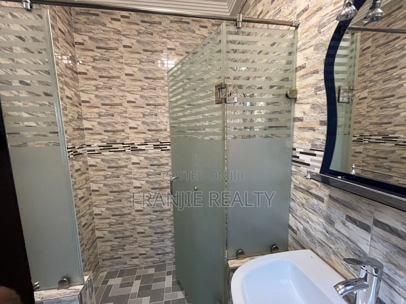 3bdrm Apartment in Weija for rent