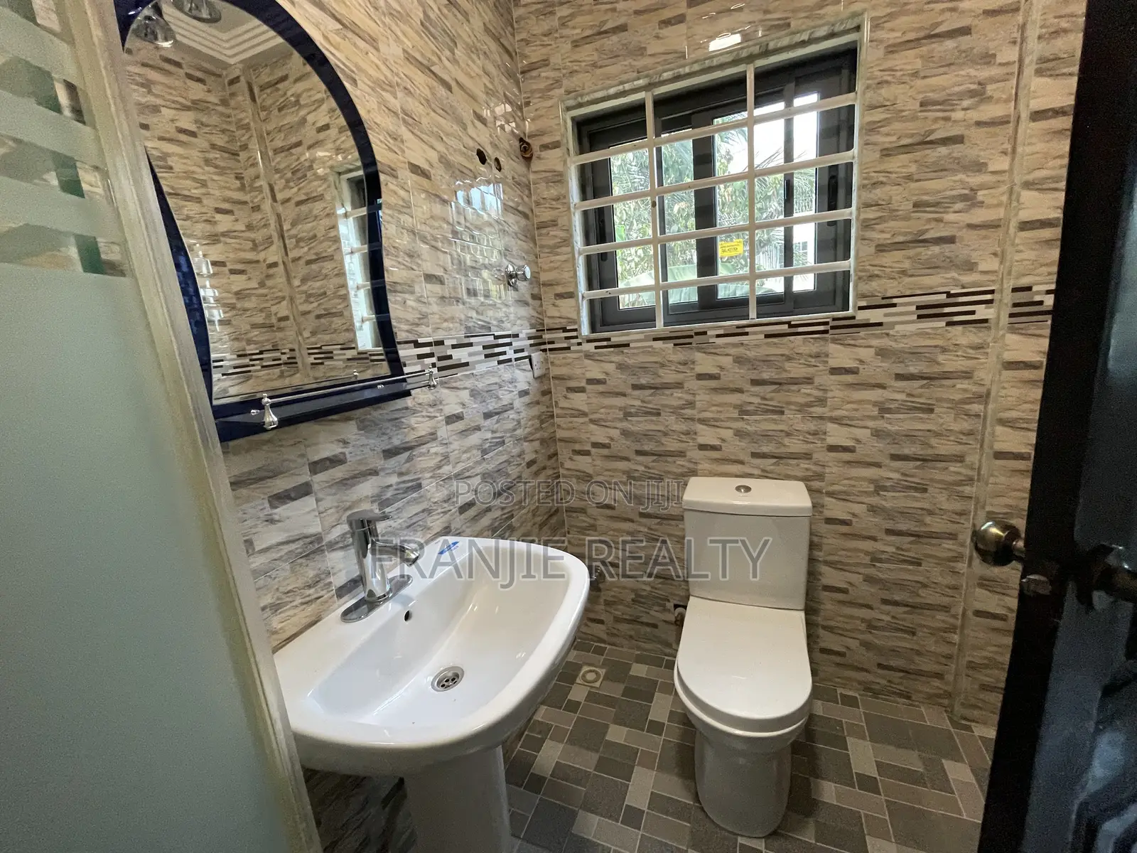3bdrm Apartment in Weija for rent