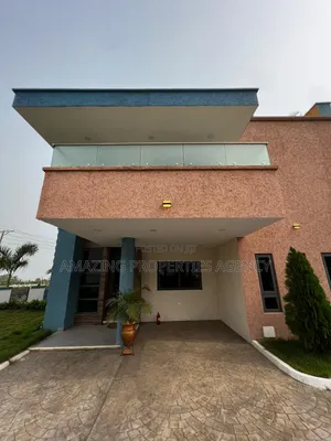 5bdrm House in Labone for sale