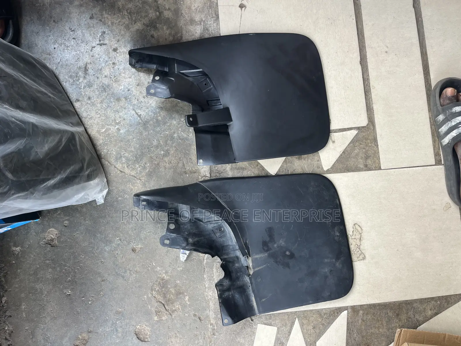 Nissan Hard Body Mud Guard Rubbers Set