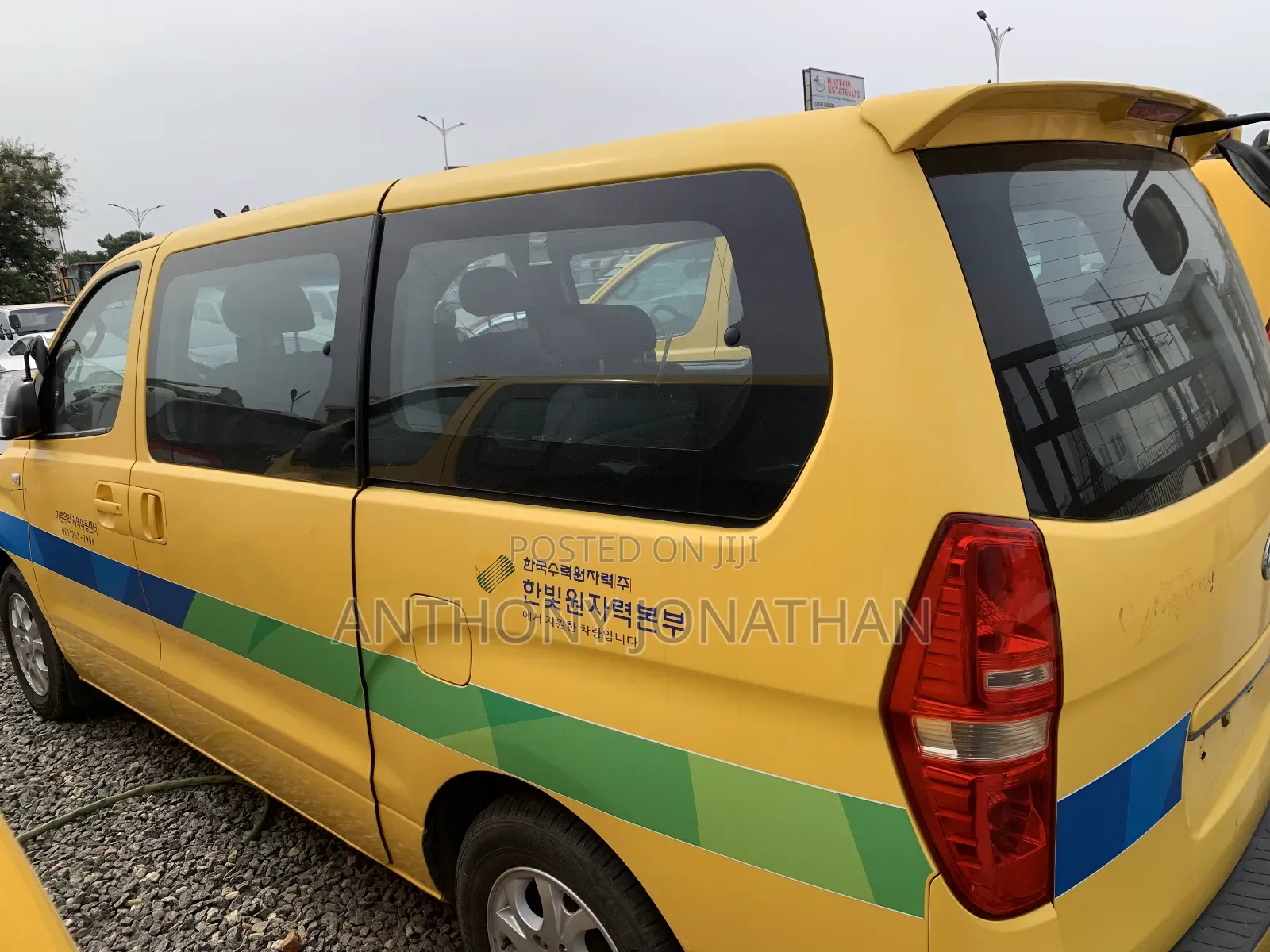 Hyundai Starex 2014 Yellow