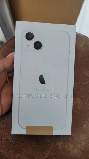 New Apple iPhone 13 128 GB White