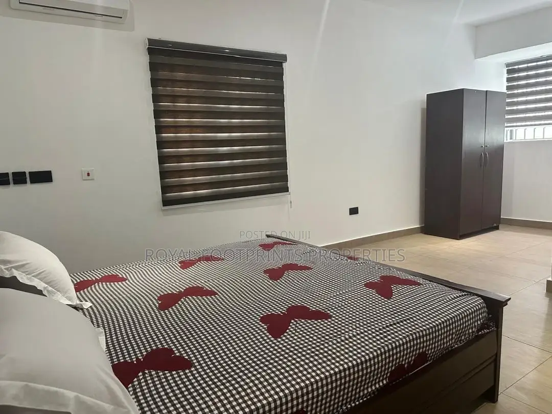 Furnished 5bdrm House in Luxelooks Properties, East Legon for sale