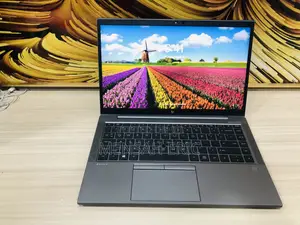 Laptop HP ZBook Firefly 14 G7 16GB Intel Core i5 SSD 256GB