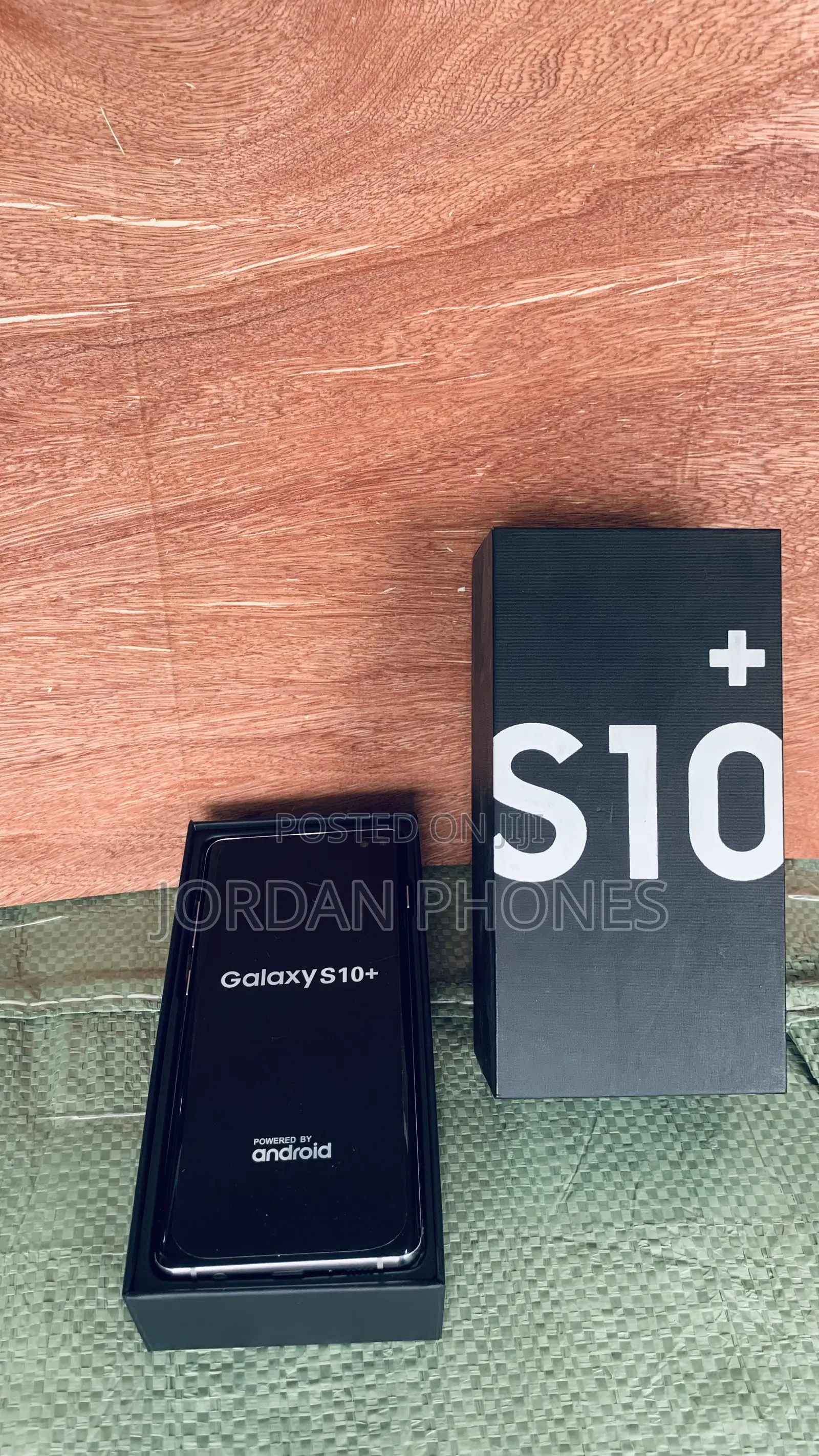 New Samsung Galaxy S10 Plus 128 GB Silver