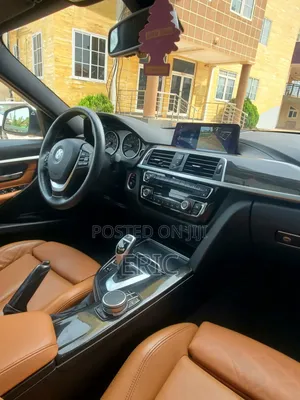BMW 330i 2018 White
