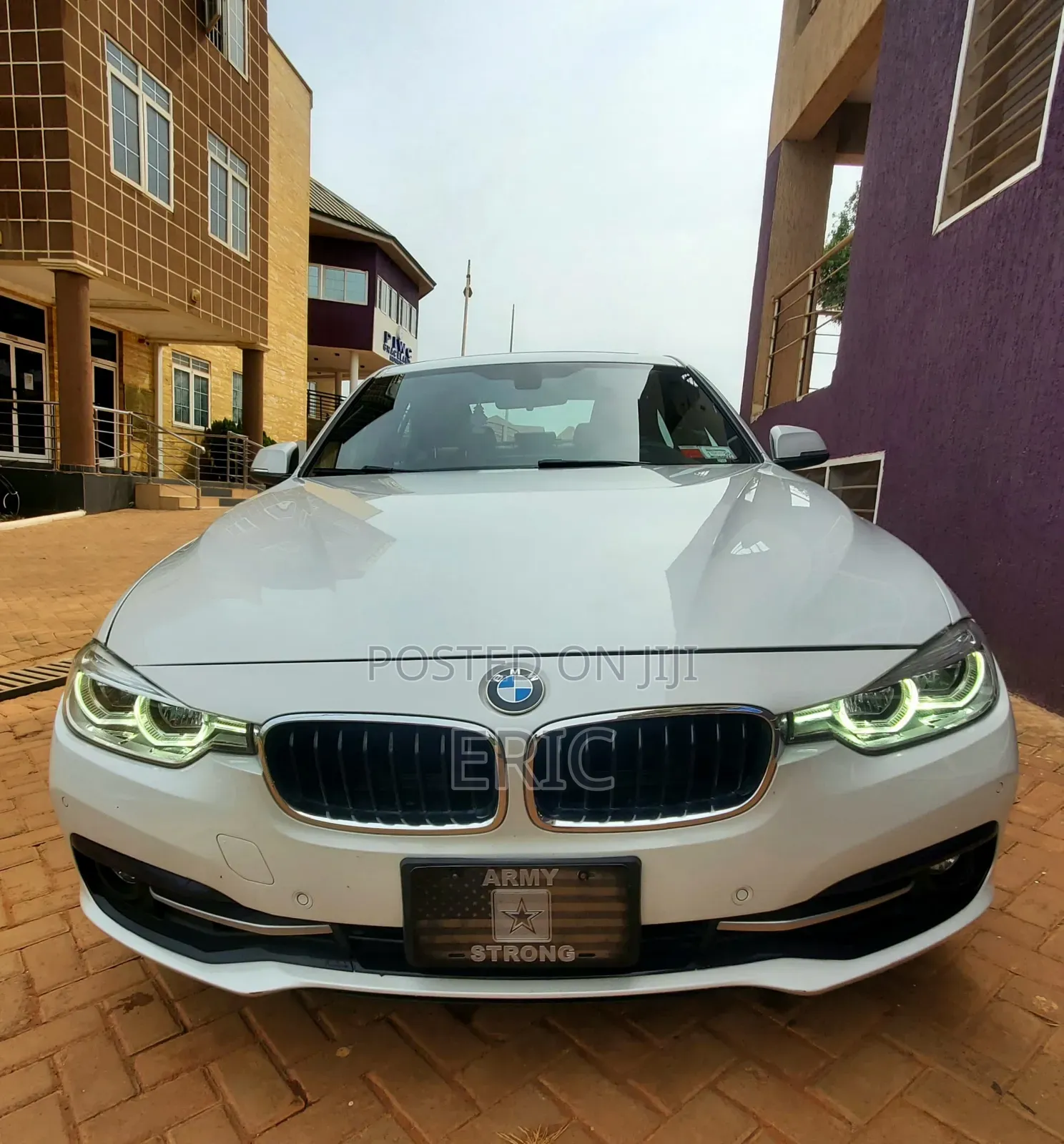 BMW 330i 2018 White