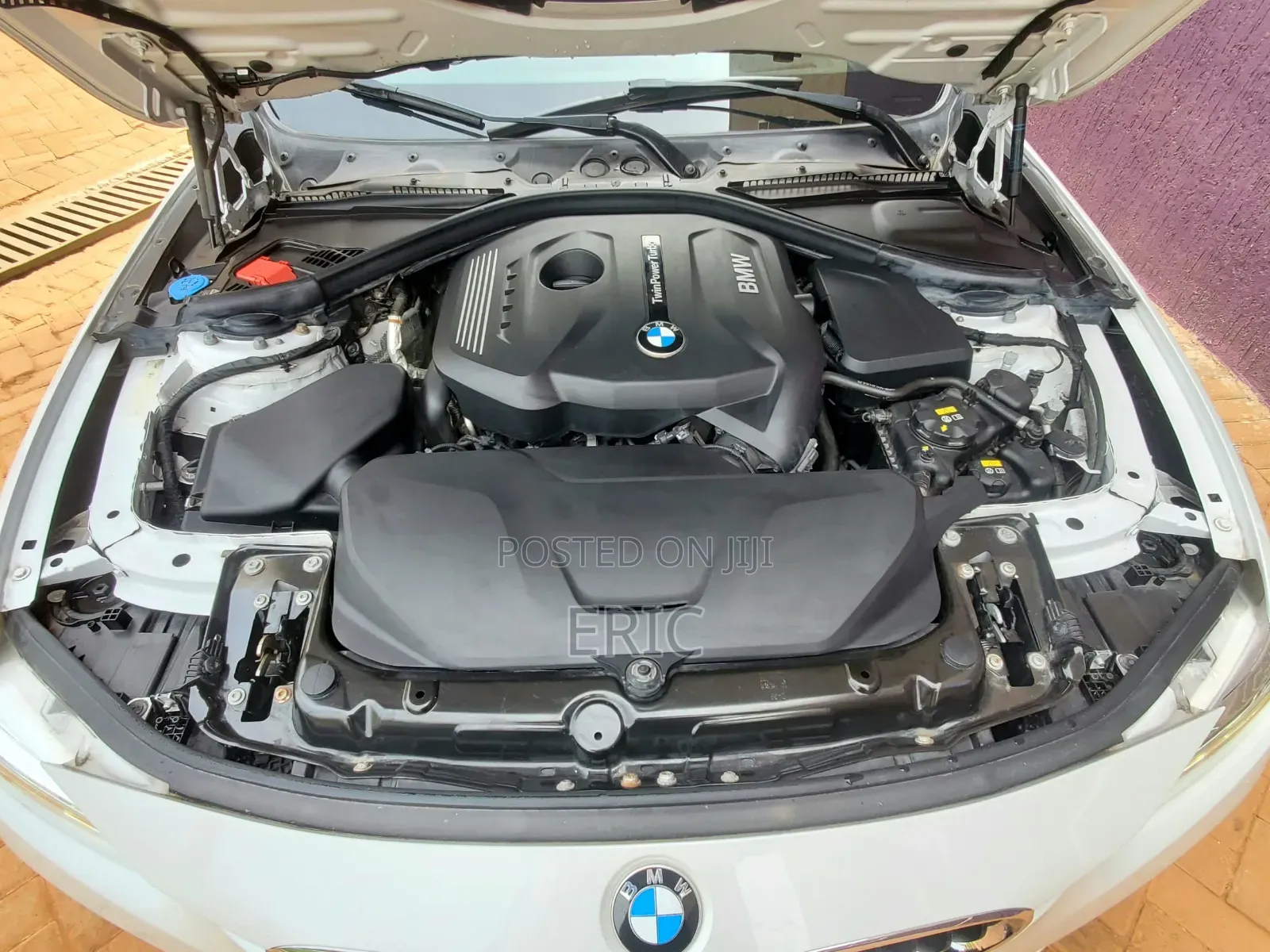 BMW 330i 2018 White