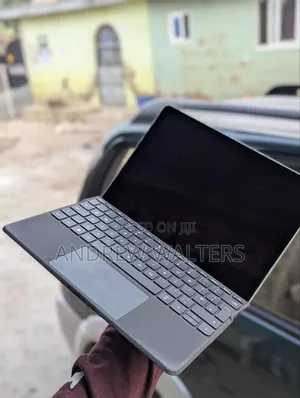 New Laptop Microsoft Surface Go 3 8GB Intel Core I3 SSD 128GB
